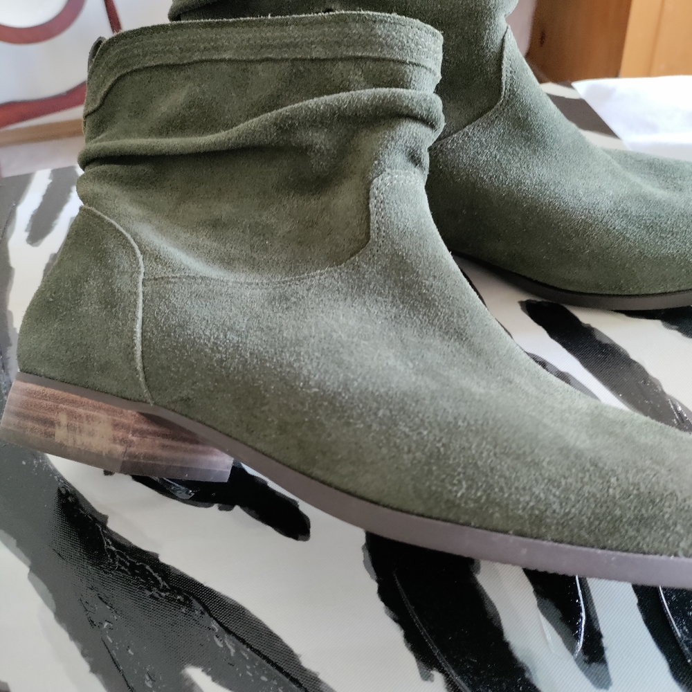 Ugg Koolaburra booties